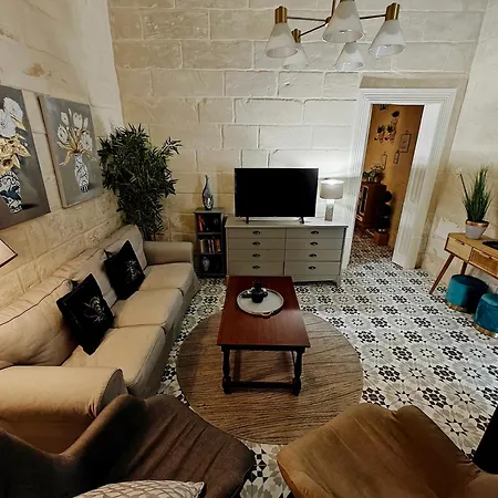 Apartment Cottonera Cara